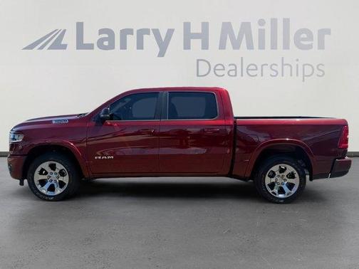 Delmonico Red Pearlcoat 2025 RAM 1500 Big Horn