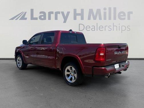 Delmonico Red Pearlcoat 2025 RAM 1500 Big Horn