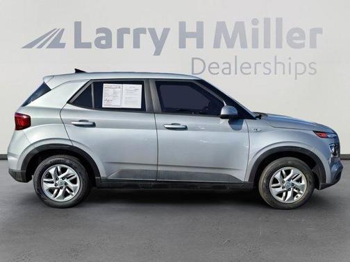 2021 Hyundai VENUE SE