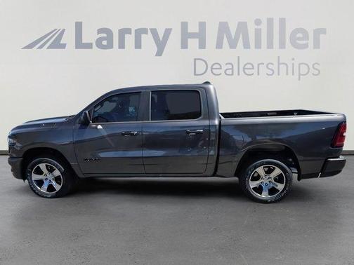 Granite Crystal Clearcoat Metallic 2026 RAM 1500 Express