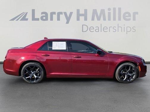 2021 Chrysler 300 Touring