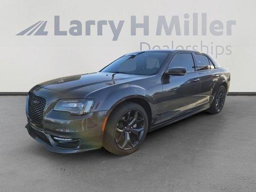 2022 Chrysler 300 Touring L