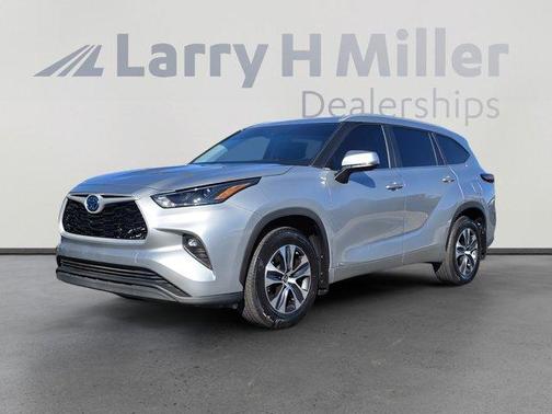 2024 Toyota Highlander Hybrid XLE