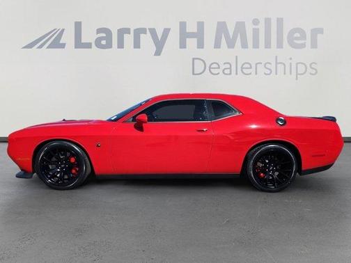 2018 Dodge Challenger 392 Hemi Scat Pack Shaker