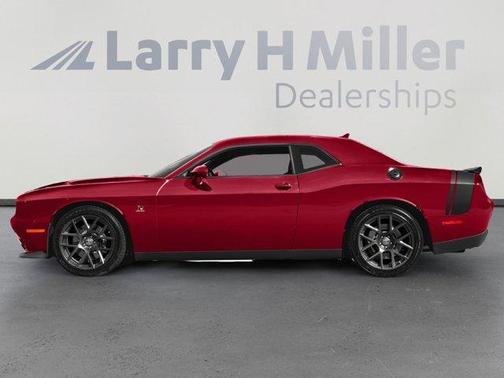 2018 Dodge Challenger 392 Hemi Scat Pack Shaker
