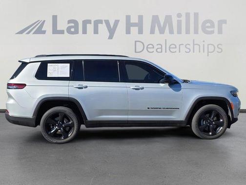 2023 Jeep Grand Cherokee L Laredo
