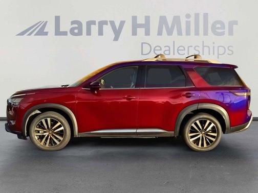 2023 Nissan Pathfinder Platinum