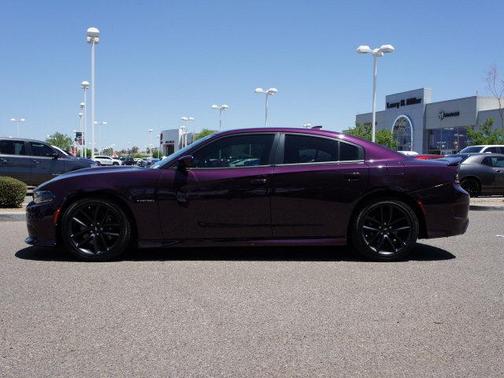 Photo 2 of 27 of 2020 Dodge Charger R/T