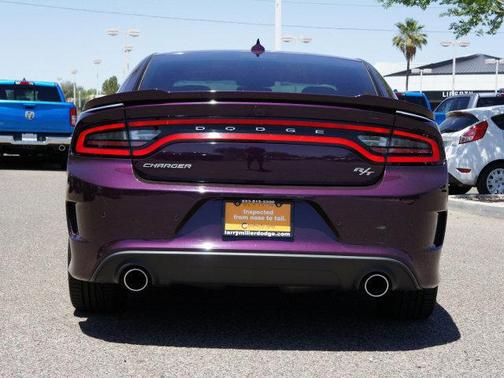 Photo 4 of 27 of 2020 Dodge Charger R/T