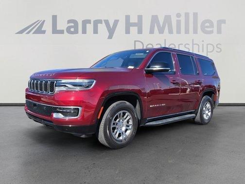 2023 Jeep Wagoneer Base