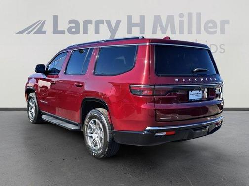 2023 Jeep Wagoneer Base