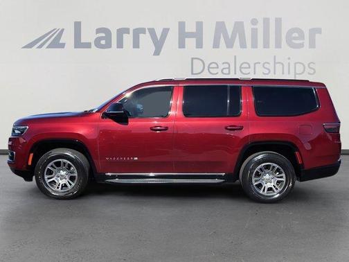 2023 Jeep Wagoneer Base