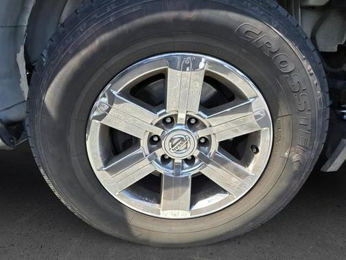 2015 Nissan Titan SV