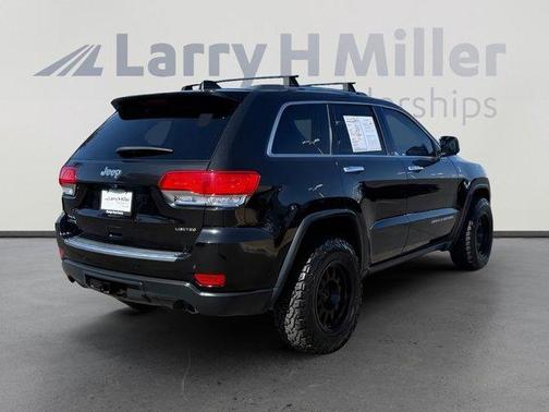 Brilliant Black Crystal Pearlcoat 2015 Jeep Grand Cherokee Limited