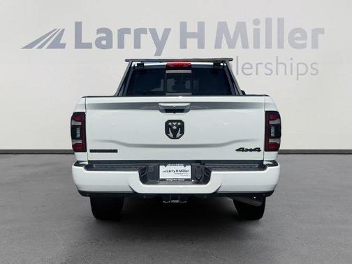 Bright White Clearcoat 2022 RAM 2500 Big Horn