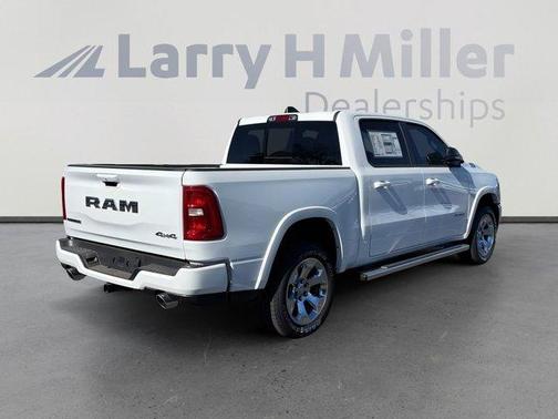Bright White Clearcoat 2026 RAM 1500 Big Horn