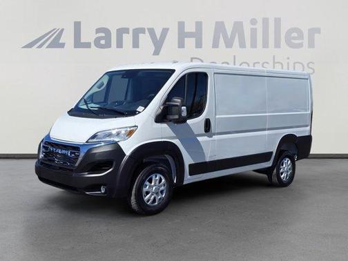 2025 RAM ProMaster 1500 Low Roof