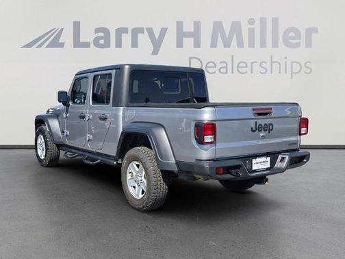 2020 Jeep Gladiator Sport