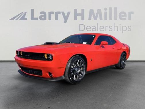 2016 Dodge Challenger 392 Hemi Scat Pack Shaker
