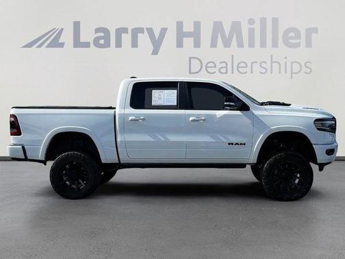 Bright White Clearcoat 2022 RAM 1500 Limited