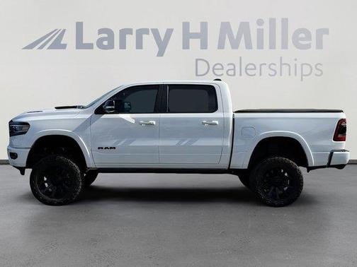 Bright White Clearcoat 2022 RAM 1500 Limited