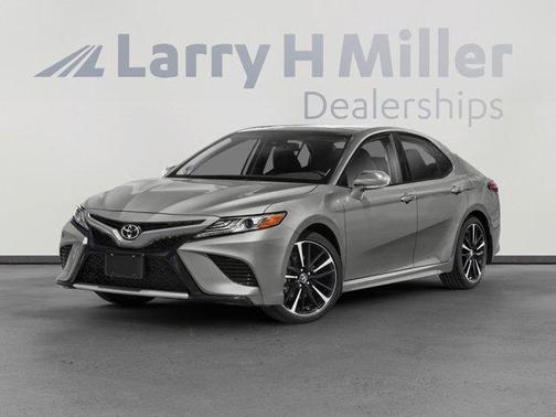 Celestial Silver Metallic 2019 Toyota Camry XSE