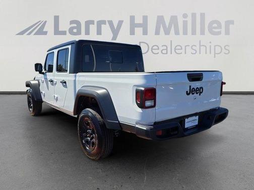2025 Jeep Gladiator Sport