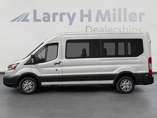 Oxford White 2017 Ford Transit-350 XLT