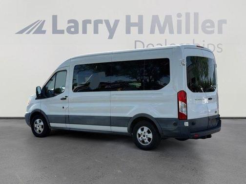 Oxford White 2017 Ford Transit-350 XLT