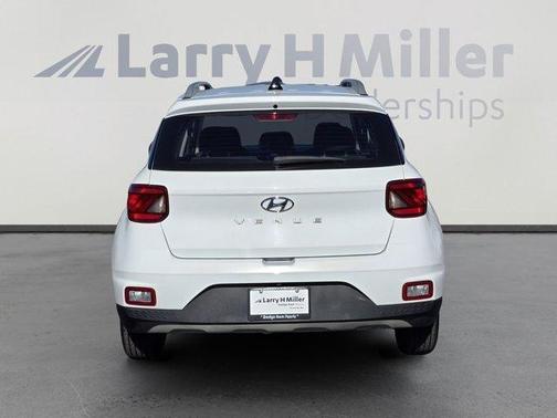 2020 Hyundai VENUE SEL