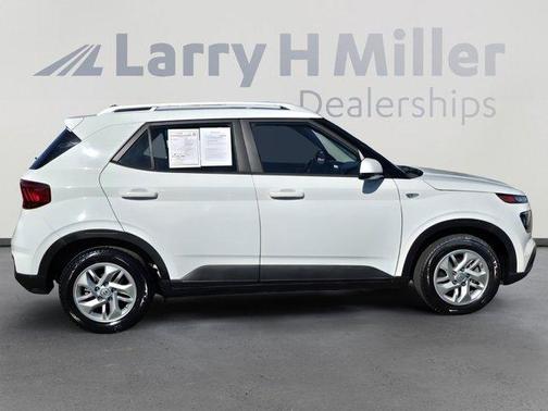 2020 Hyundai VENUE SEL