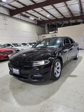 Pitch Black Clearcoat 2017 Dodge Charger SXT