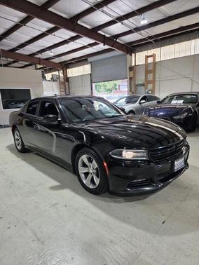 Pitch Black Clearcoat 2017 Dodge Charger SXT