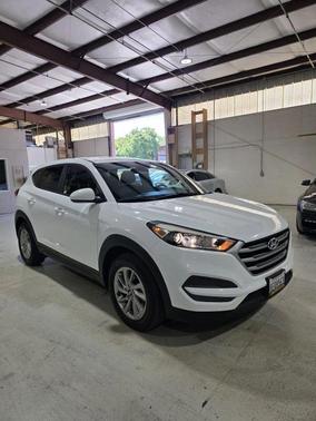 Dazzling White 2018 Hyundai TUCSON Sport