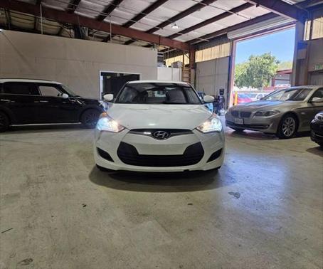 2015 Hyundai Veloster Base