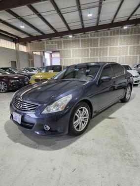 2012 INFINITI G37 Journey