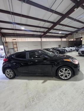 2016 Hyundai Veloster Base