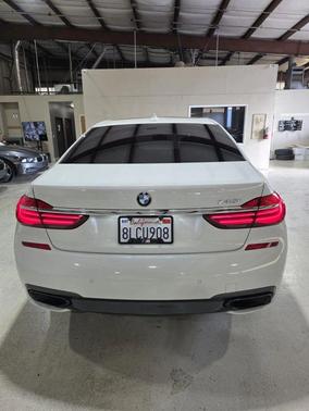 2016 BMW 740 740i Sedan 4D