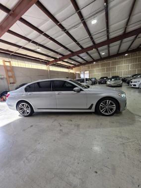 2017 BMW 740 740i Sedan 4D