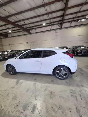 2020 Hyundai Veloster 2