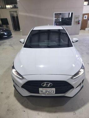 2020 Hyundai Veloster 2