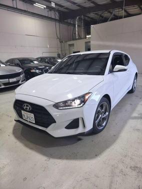 2020 Hyundai Veloster 2