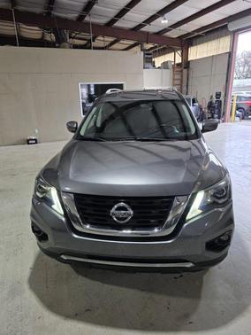 2019 Nissan Pathfinder SV