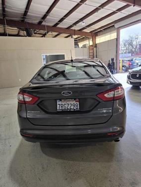 2016 Ford Fusion Hybrid Titanium