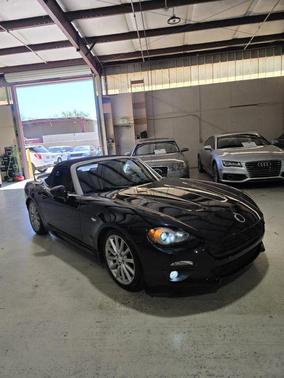 2017 FIAT 124 Spider Base