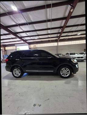 Magnetic Metallic 2017 Ford Explorer sport