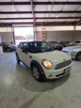 2010 MINI Cooper Base