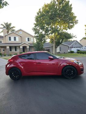 2015 Hyundai Veloster Base