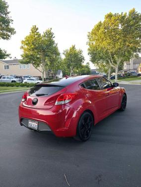 2015 Hyundai Veloster Base