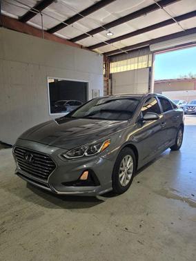 2018 Hyundai SONATA SE